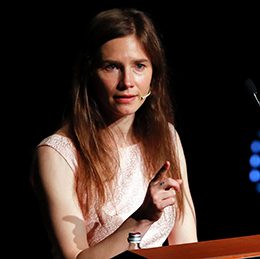 Prominent Activist Amanda Knox Partners with 365 Foundation to Support Incarcerated Women